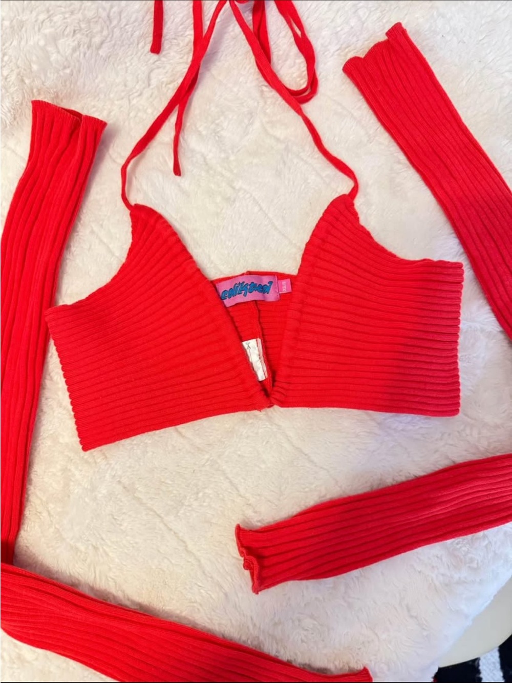 Red Ribbed Halter Crop Top with Detachable Sleeves - Edikted